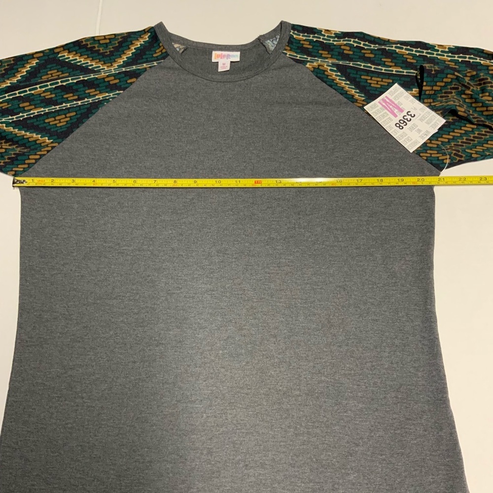 Lularoe Randy Top Size Medium - Picture 4 of 6